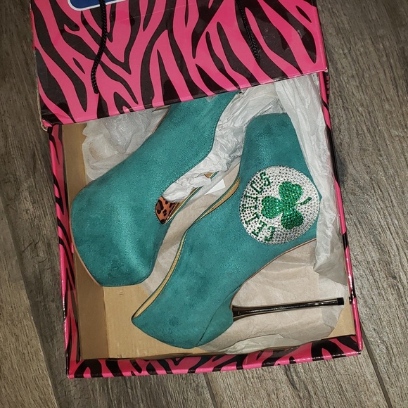 NBA Boston Celtics Basketball Stilettos Pumps Heels Green 6 NEW Box 36.5 Cuce - Picture 4 of 10